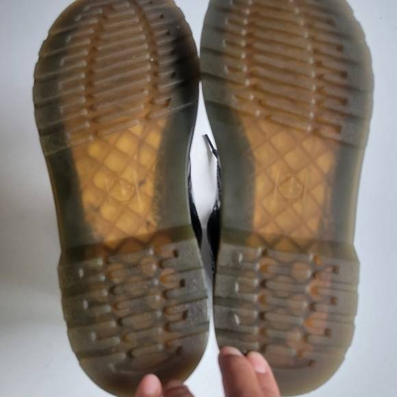 COPY - Dr martens size us 5 M/ 6 us L pre-owned - Picture 5 of 10
